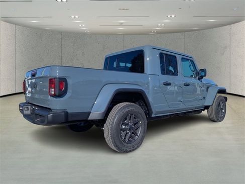 New 2026 Jeep Gladiator Sport image 4
