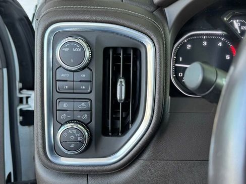 Used 2022 GMC Sierra 2500 SLT w/ SLT Premium Package image 36