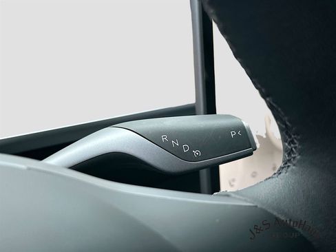 Used 2025 Tesla Model Y Performance AWD/4WD image 22