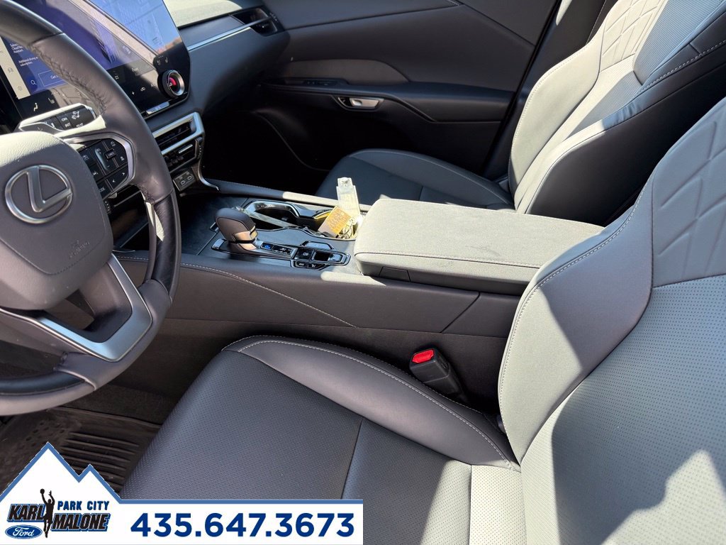 Used 2026 Lexus RX 350h w/ Convenience Package AWD/4WD image 23