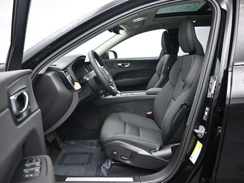 New 2026 Volvo XC60 B5 Plus w/ Protection Package Premier AWD/4WD image 22