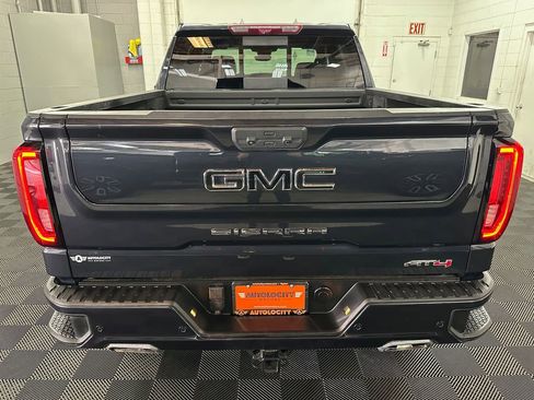 Used 2024 GMC Sierra 1500 AT4 w/ Technology Package AWD/4WD image 8