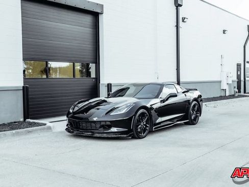 Used 2016 Chevrolet Corvette Stingray Coupe RWD image 60