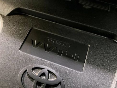 Used 2017 Toyota RAV4 XLE w/ Plus Special Value Package AWD/4WD image 27