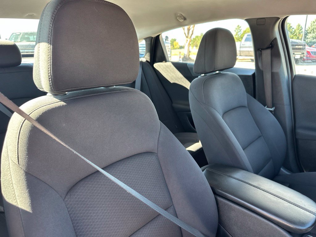 Used 2023 Chevrolet Malibu LT FWD image 25