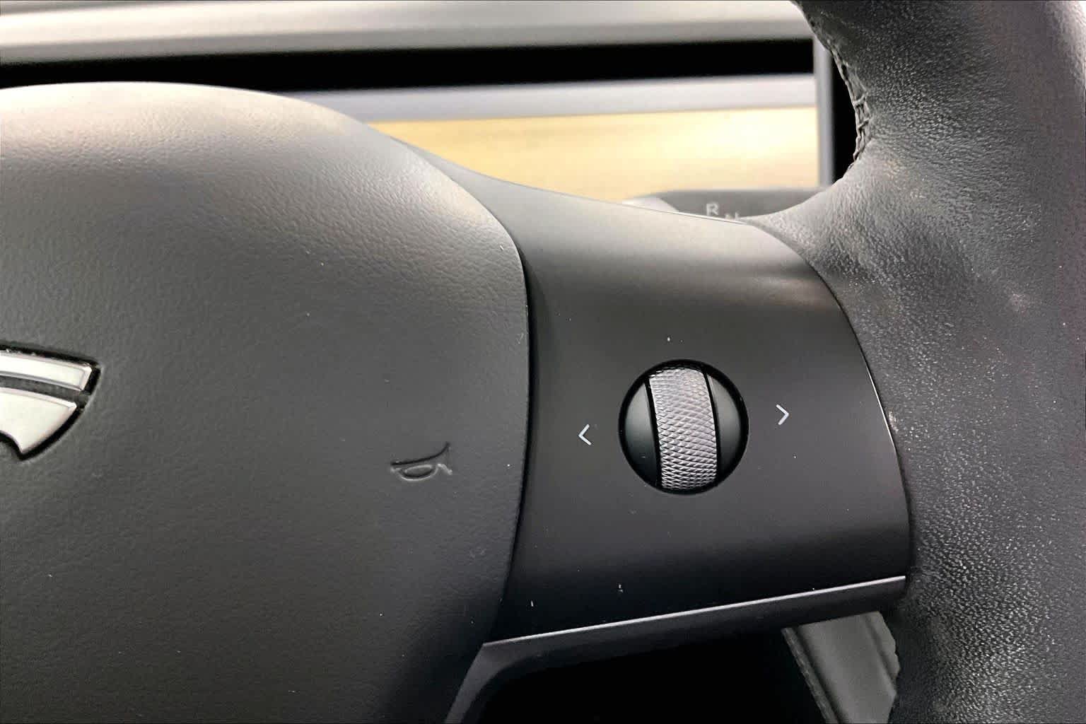 Used 2023 Tesla Model 3 Standard Range RWD image 24