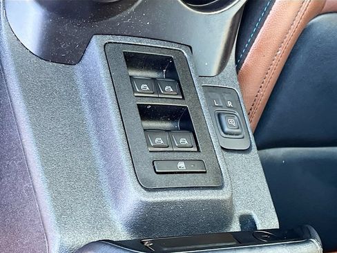 Used 2024 Ford Bronco Outer Banks AWD/4WD image 18
