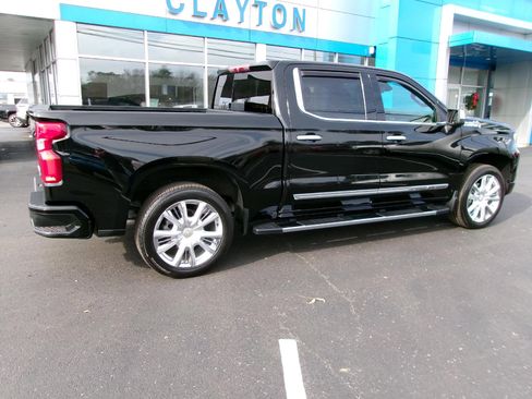 Certified 2022 Chevrolet Silverado 1500 High Country w/ High Country Premium Package image 3