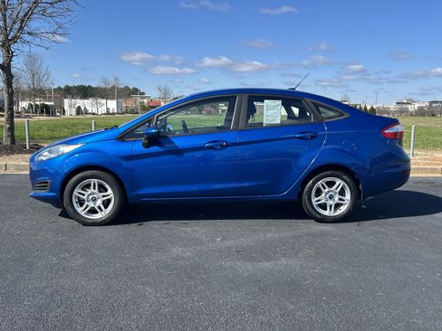 Used 2019 Ford Fiesta SE image 25