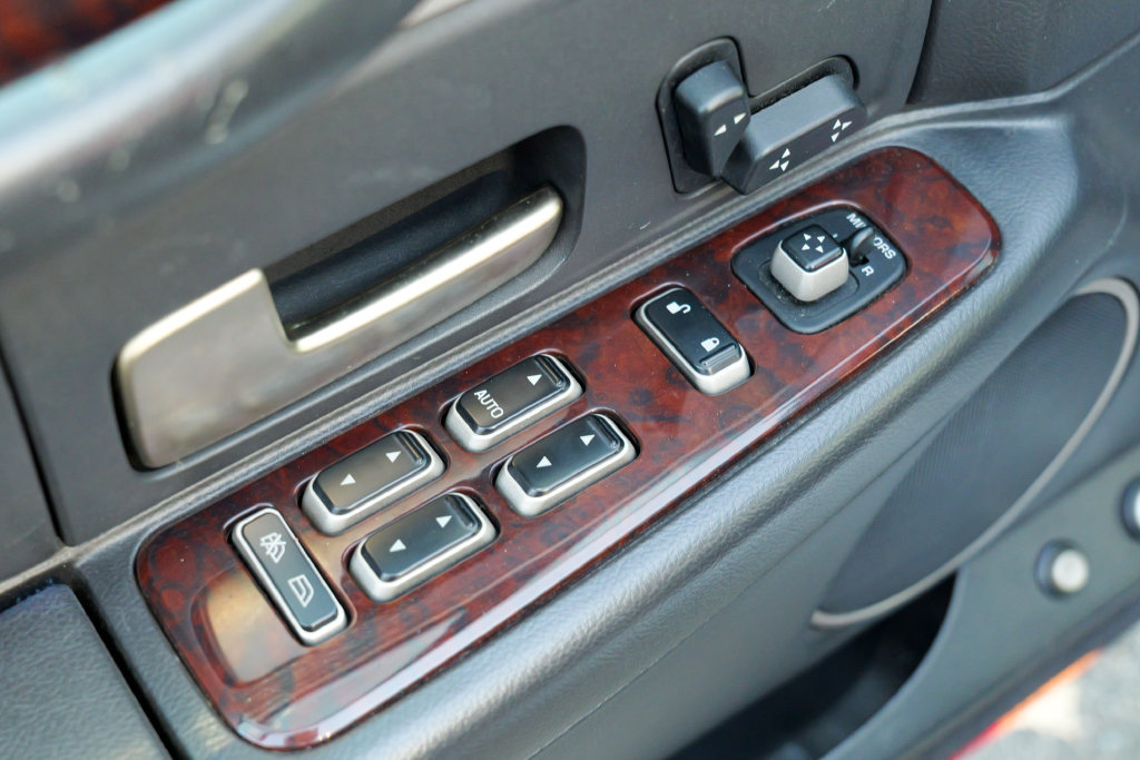 Used 2008 Lincoln Town Car Executive RWD image 18