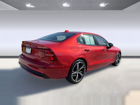 Certified 2023 Volvo S60 B5 Plus w/ Climate Package image 9