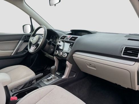 Used 2018 Subaru Forester 2.5i Premium w/ All-Weather Package AWD/4WD image 34