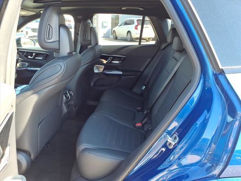 Used 2026 Mercedes-Benz GLC 300 4MATIC image 13