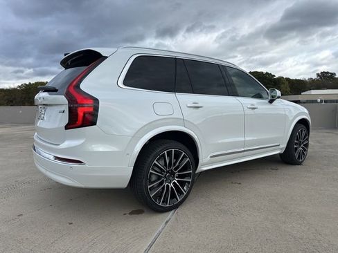 New 2026 Volvo XC90 B6 Plus w/ Protection Package Premier image 7