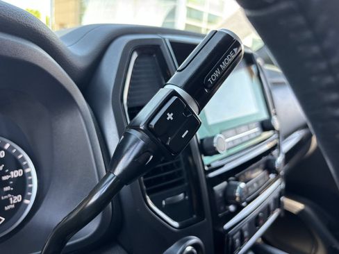 Used 2024 Nissan Titan SV w/ SV Convenience Package AWD/4WD image 50