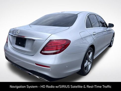Used 2019 Mercedes-Benz E 300 image 10