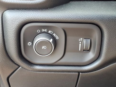 New 2026 RAM 3500 Tradesman w/ Chrome Appearance Group A AWD/4WD image 15