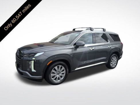 Used 2023 Hyundai Palisade SEL AWD/4WD image 2