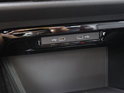 New 2025 Volkswagen GTI SE image 27