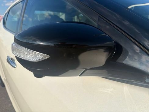 Used 2016 Nissan Maxima Platinum FWD image 5