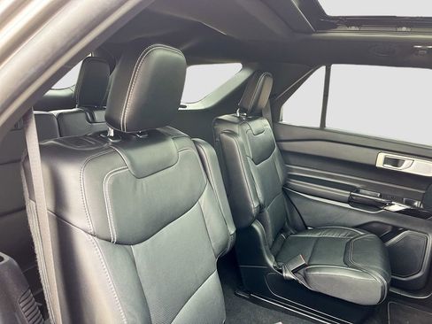 Used 2024 Ford Explorer ST w/ Equipment Group 401A image 30