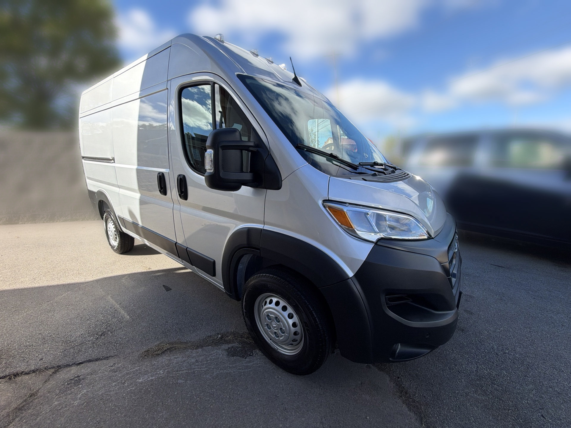 Used 2026 RAM ProMaster 1500 w/ Safety Group FWD image 9