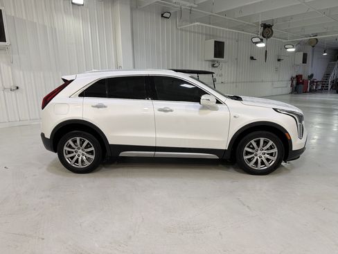 Used 2023 Cadillac XT4 Premium Luxury image 6