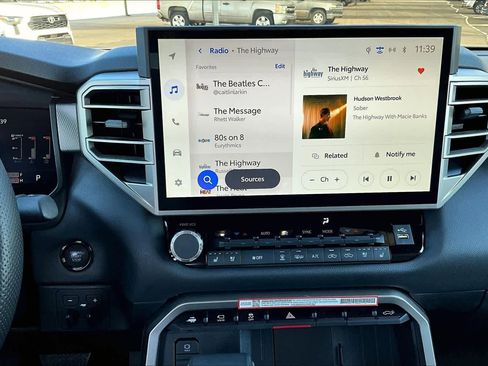 Used 2025 Toyota Tundra Limited image 6