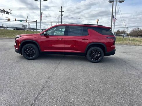 New 2026 Chevrolet Traverse LT w/ Midnight/Sport Edition FWD image 7