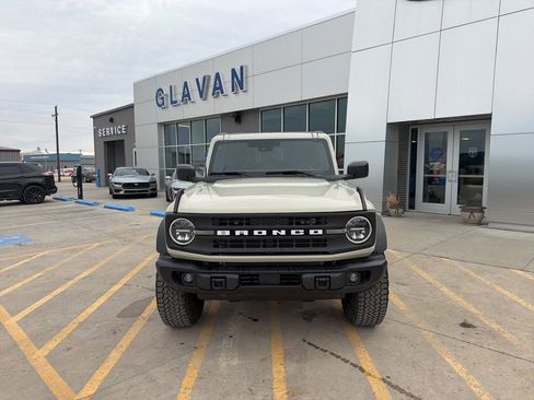 New 2026 Ford Bronco Big Bend w/ Black Diamond Package AWD/4WD image 2
