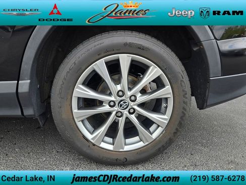 Used 2016 Toyota RAV4 Limited AWD/4WD image 6