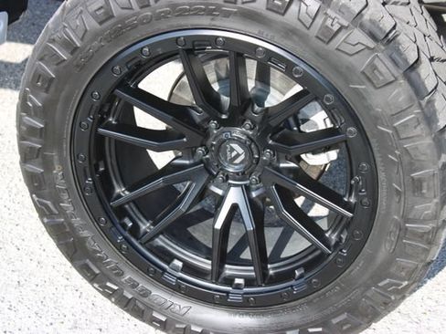 Used 2024 Chevrolet Silverado 1500 RST w/ Redline Edition AWD/4WD image 28