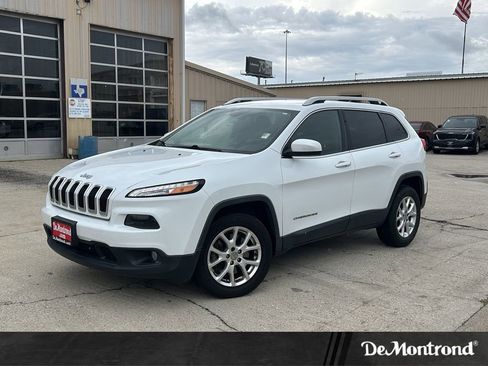 Used 2015 Jeep Cherokee Latitude AWD/4WD image 1