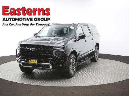 Used 2025 Chevrolet Suburban Z71 image 57