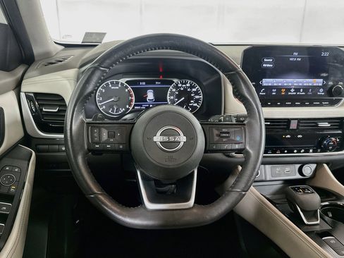 Used 2023 Nissan Rogue SL w/ SL Premium Package FWD image 18