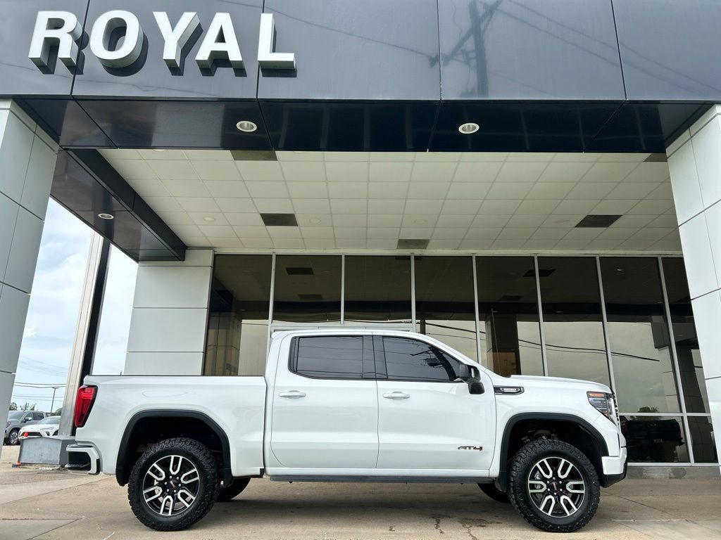 Used 2023 GMC Sierra 1500 AT4 w/ AT4 Premium Package AWD/4WD image 1