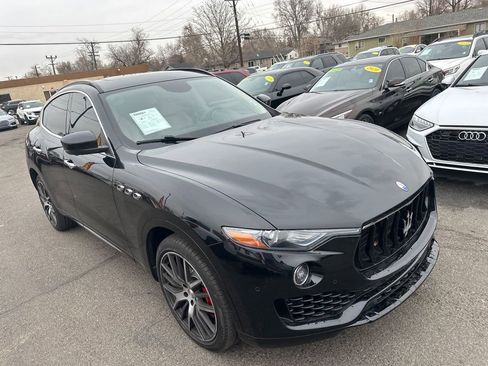 Used 2017 Maserati Levante w/ Sport Package image 6