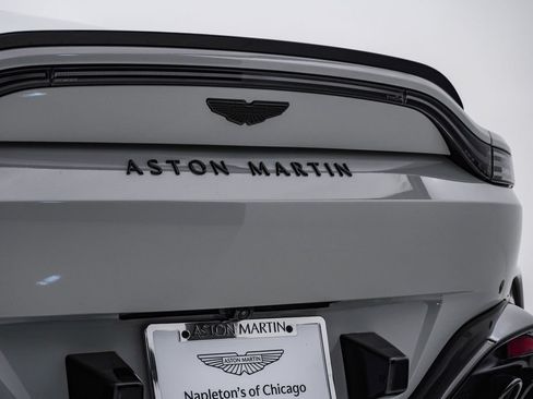 Used 2026 Aston Martin V8 Vantage S RWD image 12