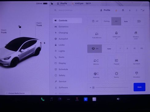 Used 2022 Tesla Model Y Performance AWD/4WD image 12