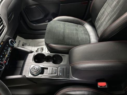 Used 2022 Ford Escape SEL w/ SEL Stealth AWD Package image 23