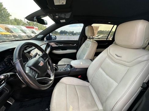 Used 2021 Cadillac XT6 Sport AWD/4WD image 12