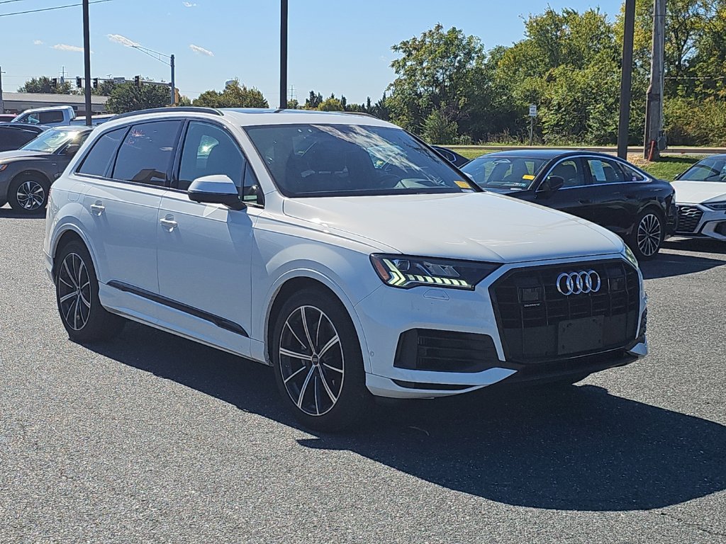 Used 2024 Audi Q7 3.0T Prestige w/ Prestige Package AWD/4WD image 1