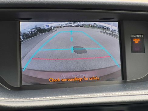 Used 2013 Lexus ES 350 w/ Ultra Luxury Pkg FWD image 39