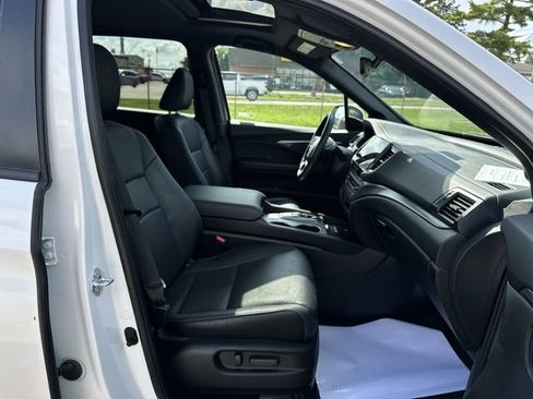 Used 2024 Honda Passport EX-L image 27