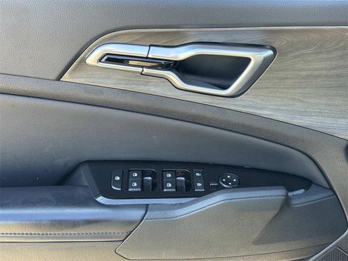 Certified 2023 Kia Sportage X-Line w/ X-Line Premium Package image 37