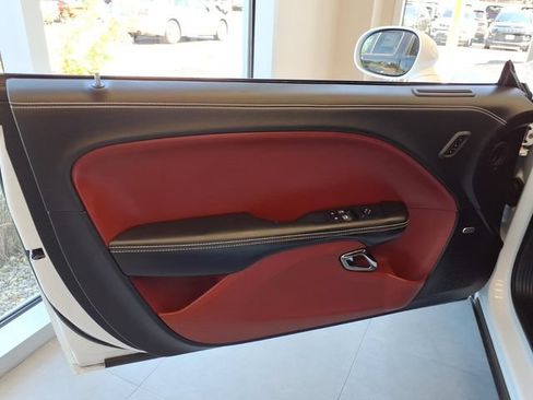 Used 2023 Dodge Challenger SRT Hellcat RWD image 15