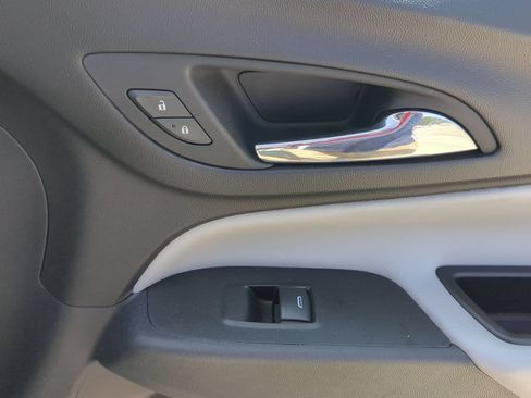 Certified 2022 Chevrolet Equinox LS w/ LPO, Cargo Package FWD image 27