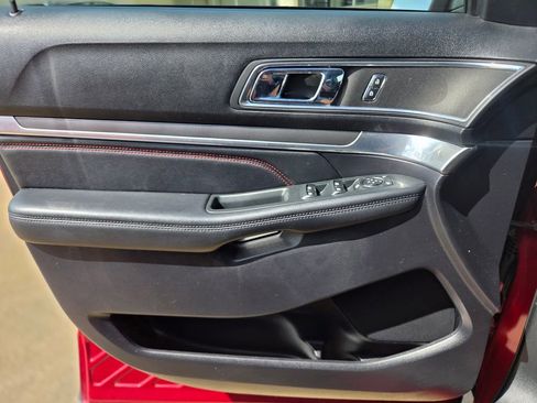 Used 2019 Ford Explorer Sport AWD/4WD image 27