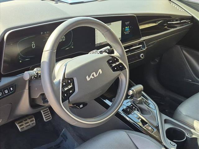 Used 2023 Kia Niro SX Touring FWD image 10