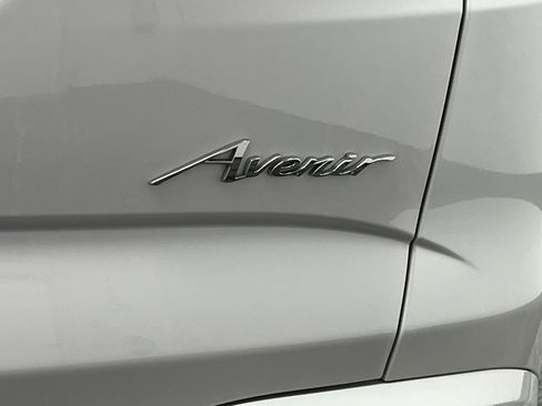 Certified 2023 Buick Enclave Avenir w/ Trailering Package, 5000 lbs. AWD/4WD image 38
